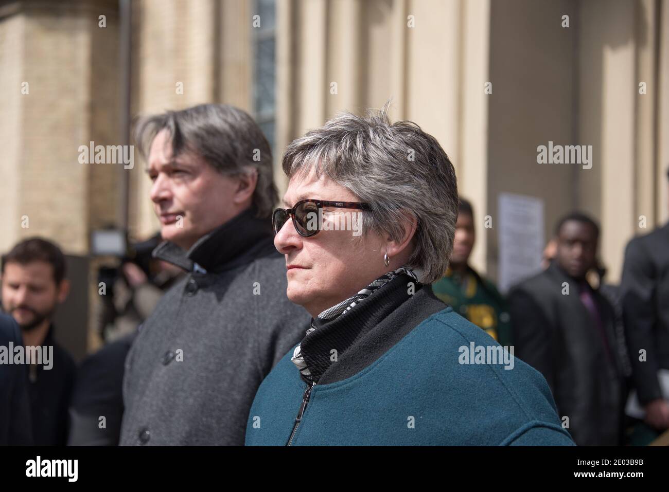 Janet Davis conseillère quartier 31 quittant la cathédrale Saint-James après les funérailles de Rob Ford. Rob Ford était un ancien maire de Toronto Banque D'Images