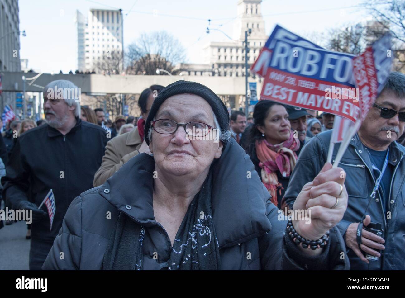 Grand public participant aux funérailles de Rob Ford, Toronto, Canada-mars 2016 Banque D'Images