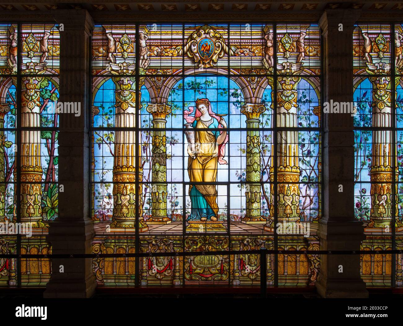 Vitraux du château de Chapultepec sur la colline de Chapultepec à Mexico CDMX, Mexique. Le château, construit en 1864 avec le style Neoclassic, était le r Banque D'Images