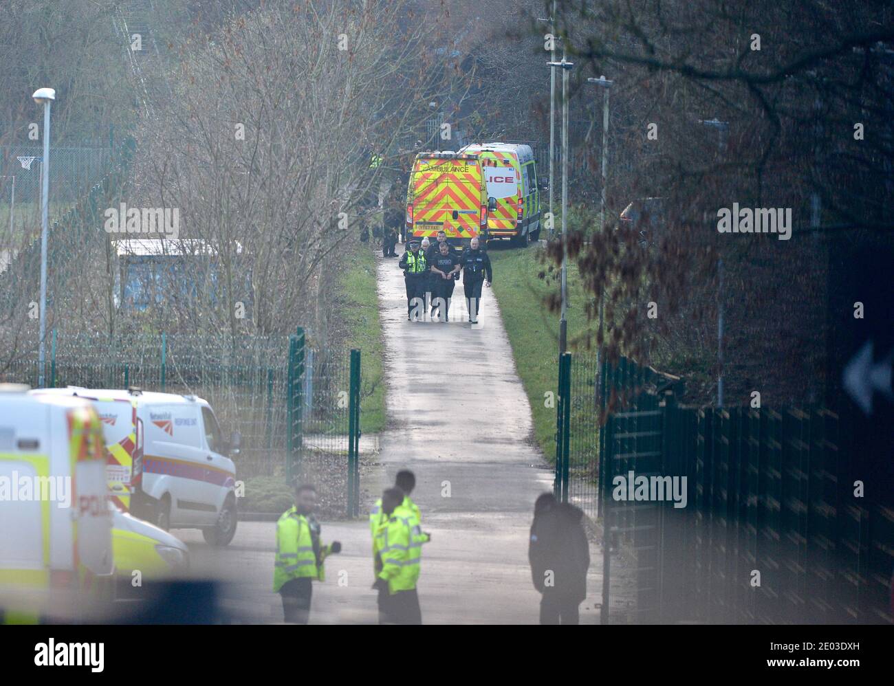 Leicester, Leicestershire, Royaume-Uni 29 décembre 2020. Un homme est arrêté par la police après avoir pris le dessus d'un train de marchandises à Leicester arrêtant des trains à Leicester et hors de Leicester pendant plus de six heures. Crédit : Alex Hannam/Alay Live News Banque D'Images