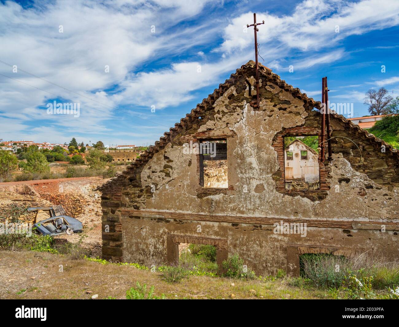 La mine São Domingos est une mine abandonnée de pyrites de cuivre et de soufre à ciel ouvert à Corte do Pinto, Alentejo, Portugal. Banque D'Images