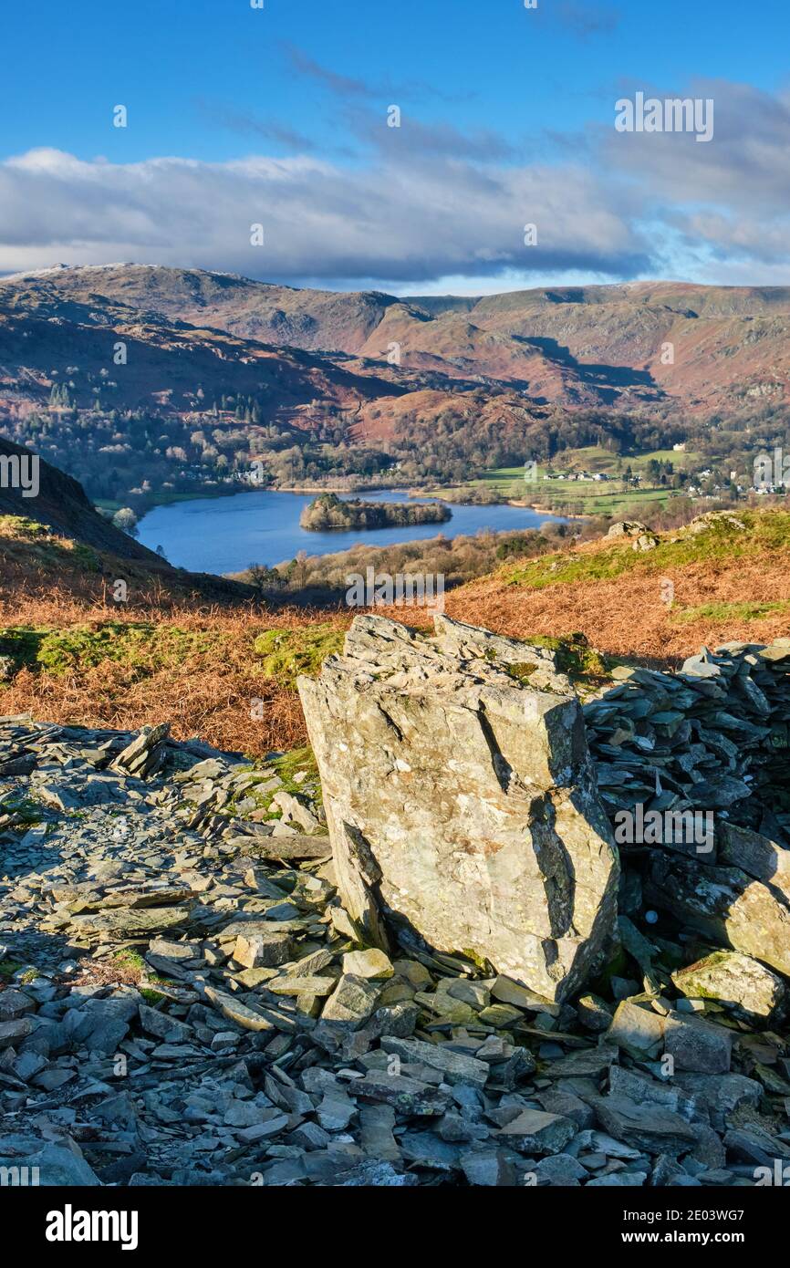 Grasmere, High Raise et Ullsfoulard vu de Loughrigg Fell, Grasmere, Lake District, Cumbria Banque D'Images