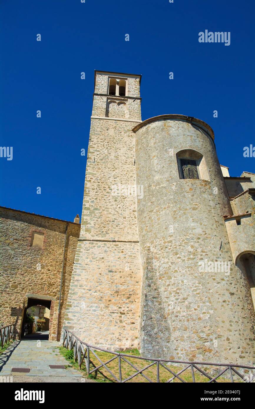 Église Saint-Jean-Baptiste du XIIIe siècle, Chiesa Parrocchiale di San Giovanni Battista, dans le village médiéval historique de Scansano, Grosseto, Toscane Banque D'Images