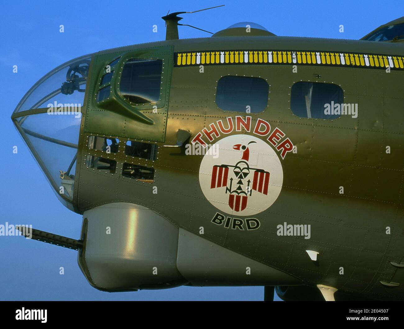 Décoration et art folklorique personnalisé peint sur un avion de combat militaire Banque D'Images