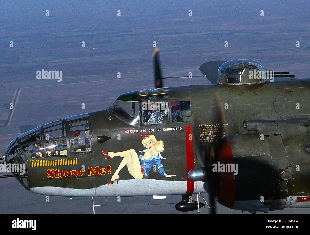 Décoration et art folklorique personnalisé peint sur un avion de combat militaire Banque D'Images