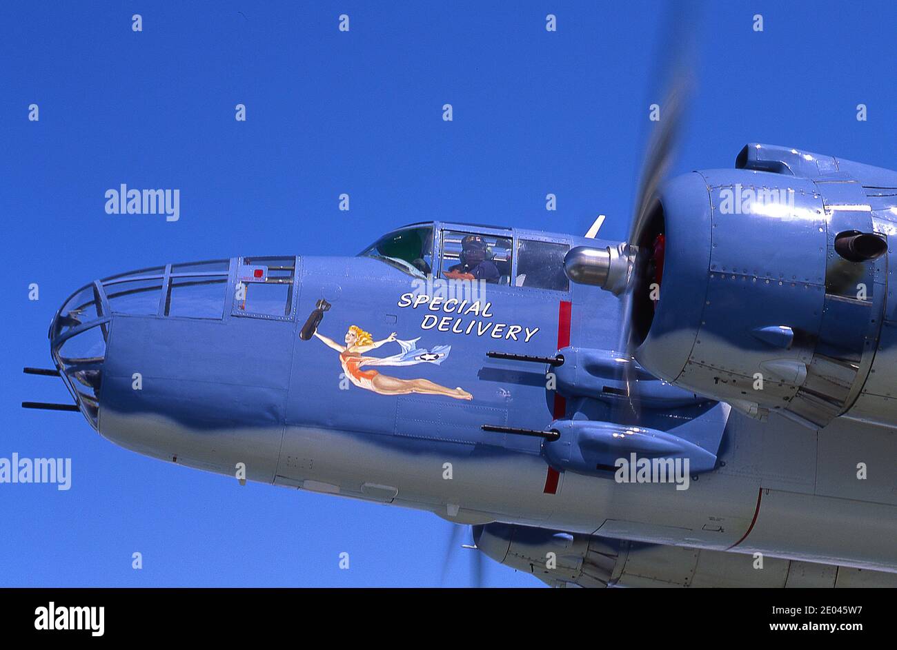 Décoration et art folklorique personnalisé peint sur un avion de combat militaire Banque D'Images