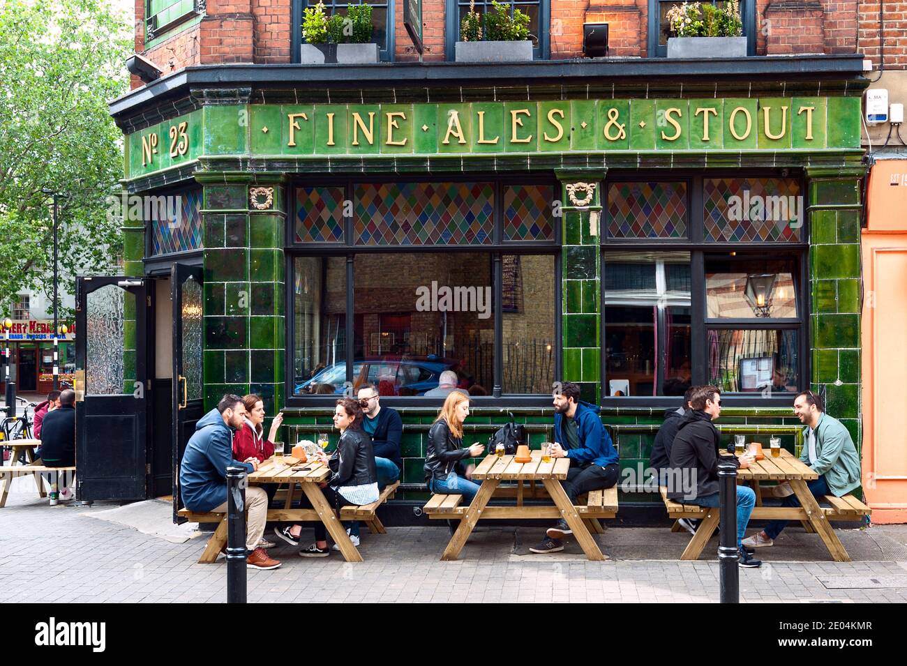 Pub anglais, marché d'Exmouth, Clerkenwell, Londres, Angleterre. Banque D'Images