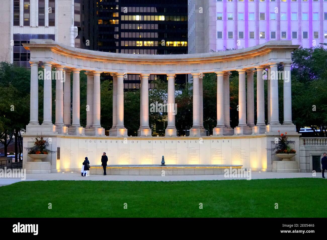 Chicago, Illinois, États-Unis - 13 octobre 2018 - le Millenium Monument près de Wrigley Park Banque D'Images