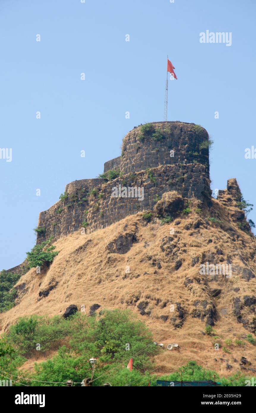 Vue partielle sur le fort de Pratapgad, littéralement 'fort de Valor' un grand fort situé dans le district de Satara, Maharashtra, Inde Banque D'Images