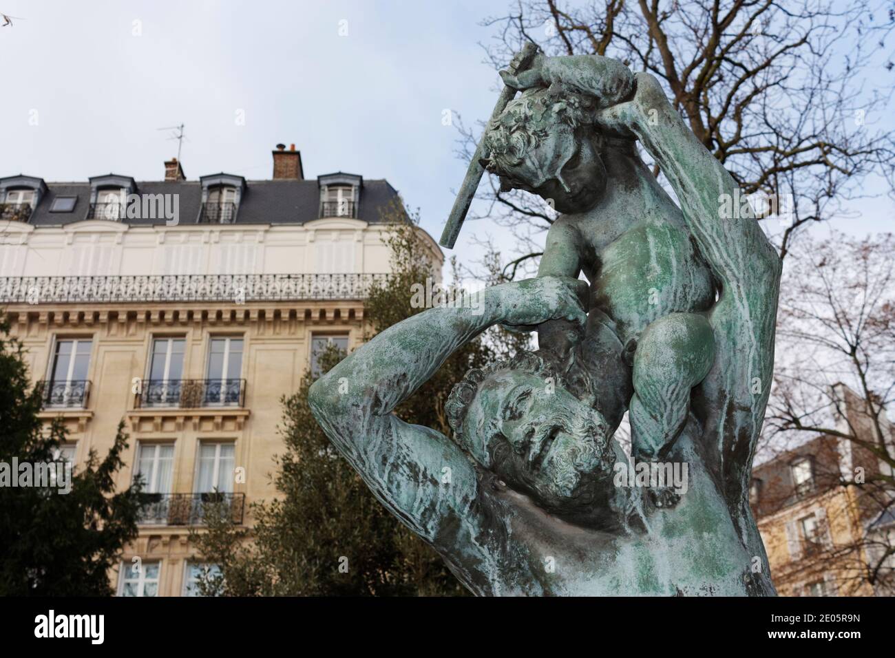 Statue « l'enfance de Bacchus » de Jean-Joseph Perraud (1819-76), Palais Galliera, Paris, France Banque D'Images