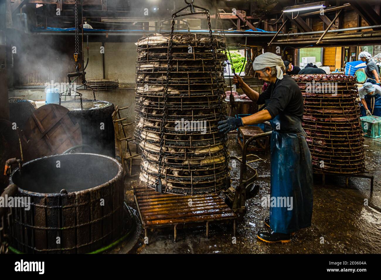 Yasuhisa Serizawa dans Nishiizu-Cho la fabrication Katsuobushi, Shizuoka, Japon Banque D'Images