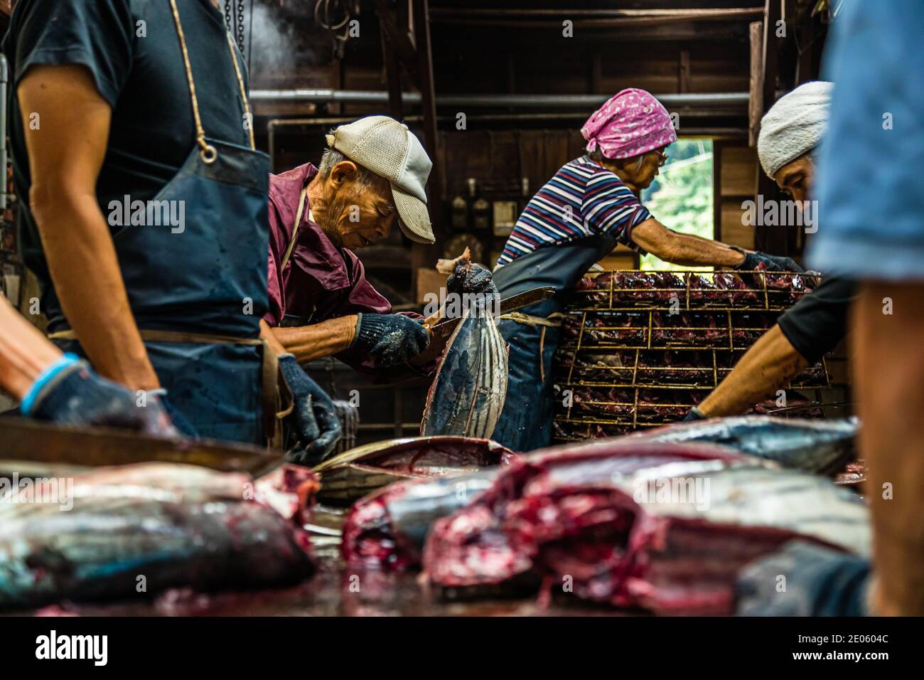 Yasuhisa Serizawa dans Nishiizu-Cho la fabrication Katsuobushi, Shizuoka, Japon Banque D'Images