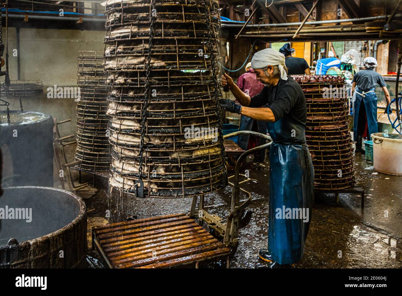 Yasuhisa Serizawa dans Nishiizu-Cho la fabrication Katsuobushi, Shizuoka, Japon Banque D'Images