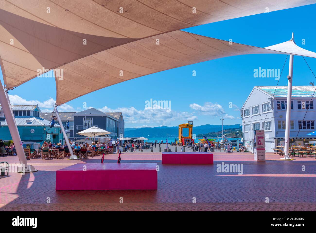 WELLINGTON, NOUVELLE-ZÉLANDE, 9 FÉVRIER 2020 : quai Queens au bord de l'eau de Wellington, Nouvelle-Zélande Banque D'Images