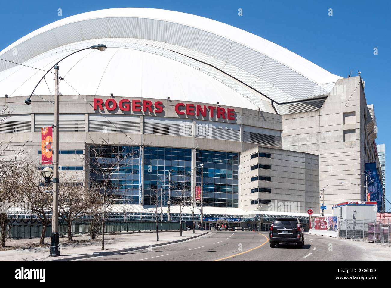 Roger entrée centrale, le monument est un stade multifonction situé au centre-ville de Toronto, c'est la maison pour les Blue Jays de Toronto parmi les autres équipes sportives. Banque D'Images