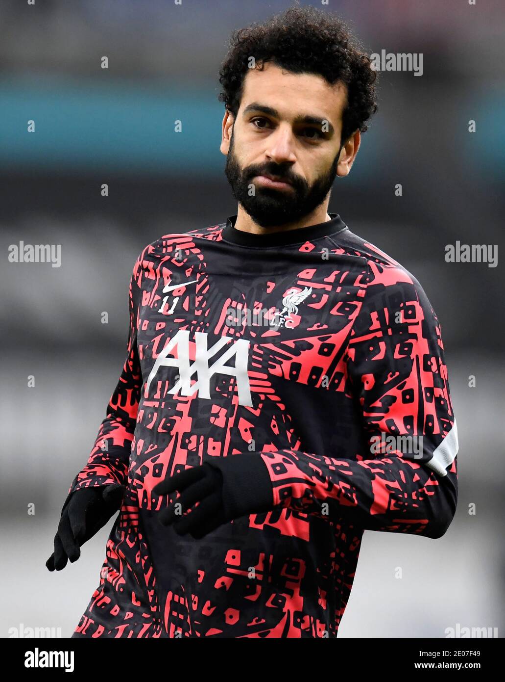 Mohamed Salah de Liverpool s'échauffe avant le match de la Premier League à St James' Park, Newcastle. Banque D'Images