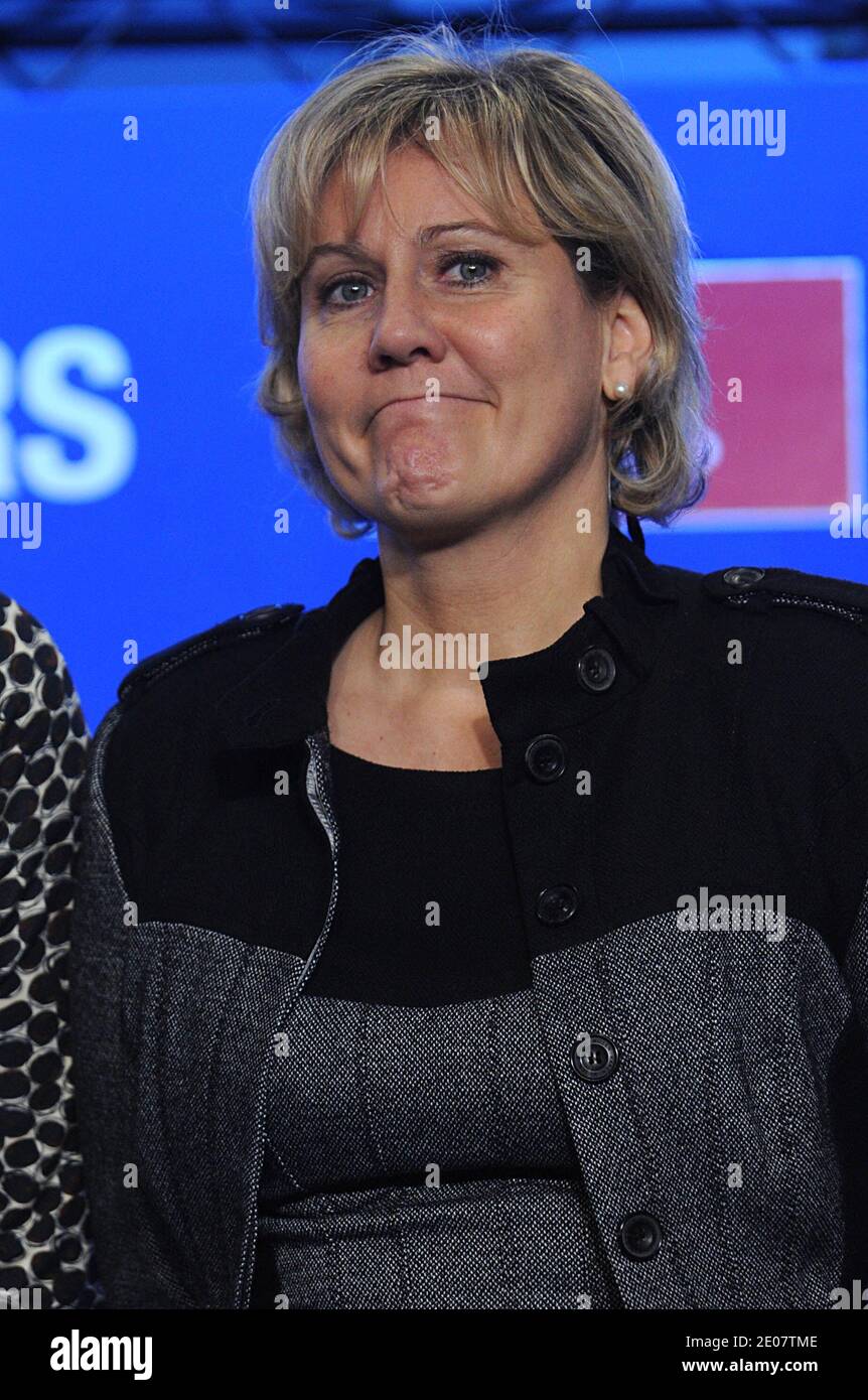 Nadine Morano participe au nouvel an à la presse au nouveau siège de l'UMP à Paris, France, le 4 janvier 2012. Photo de Giancarlo Gorassini/ABACAPRESS.COM Banque D'Images