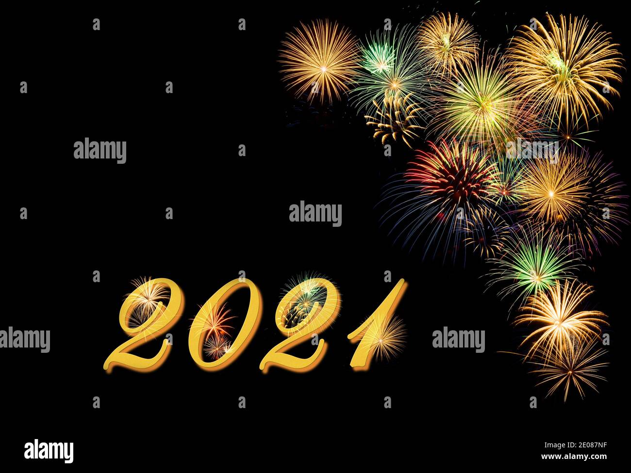 Feux d'artifice festifs pour le nouvel an 2021 Banque D'Images