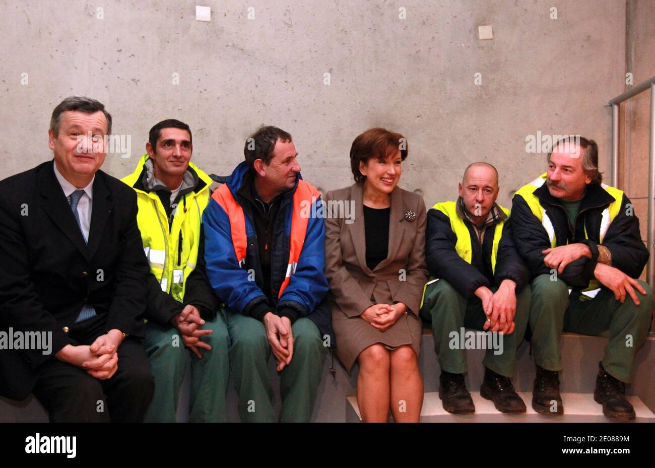 La ministre française des Solidarités Roselyne Bachelot visite un site de projet d'intégration (contrat unique d'Insertin : CUI) au musée gallo-romain de Lyon, France, le 18 janvier 2012. Photos de Vincent Dargent/ABACAPRESS.COM Banque D'Images