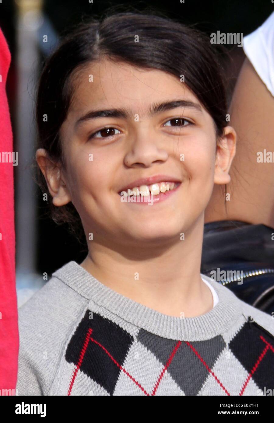 Blanket Jackson, les enfants de Michael Jackson imitent les chaussures de leur père et les gants à paillettes en ciment au Grauman's Chinese Theatre, Hollywood, CA, États-Unis. 26 janvier 2012. (Photo : couverture Jackson). Photo de Baxter/ABACAPRESS.COM Banque D'Images