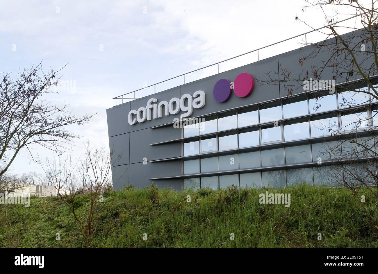 Vue de l'entreprise COFINOGA a Merignac, France le 27 janvier 2012 alors  que plus de 400 emplois sont des menances pour répondre à la chute de cette  fille du groupe laser (Galeries