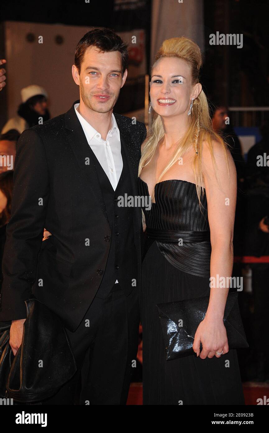 Elodie Gossuin et son petit ami arrivent à la 13ème cérémonie des NRJ Music Awards qui s'est tenue au Palais des Festivals à Cannes, en France, le 28 janvier 2012. Photo de Gorassini-Guignebourg/ABACAPRESS.COM Banque D'Images