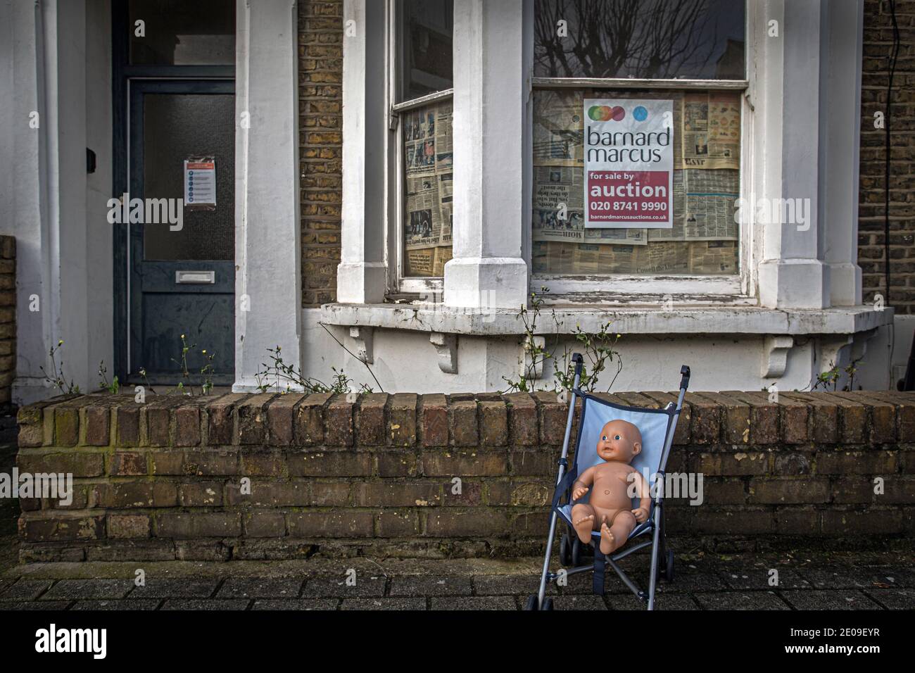 La maison a été reprise à la vente aux enchères à Londres au Royaume-Uni, alors que les députés débattent et votent sur l'accord commercial entre le Royaume-Uni et l'UE après le Brexit, le 30 décembre 2020 à Londres, en Angleterre Banque D'Images