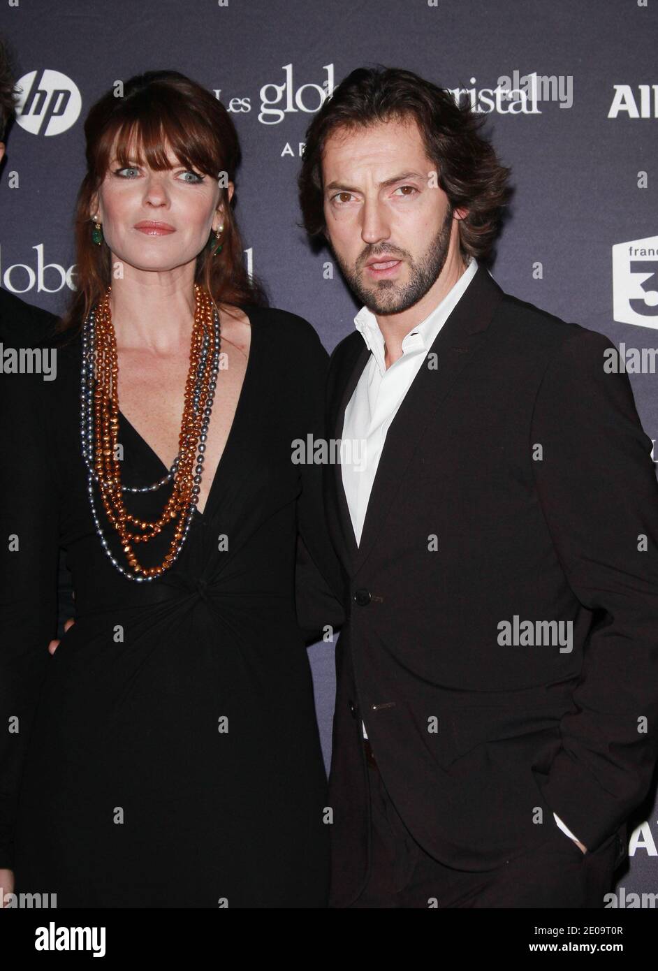 Gwendoline Hamon et Frederic Diefenthal ont assisté au 7e prix 'Globes de Cristal' qui s'est tenu au Lido à Paris, en France, le 6 février 2012. Photo de Denis Guignebourg/ABACAPRESS.COM Banque D'Images