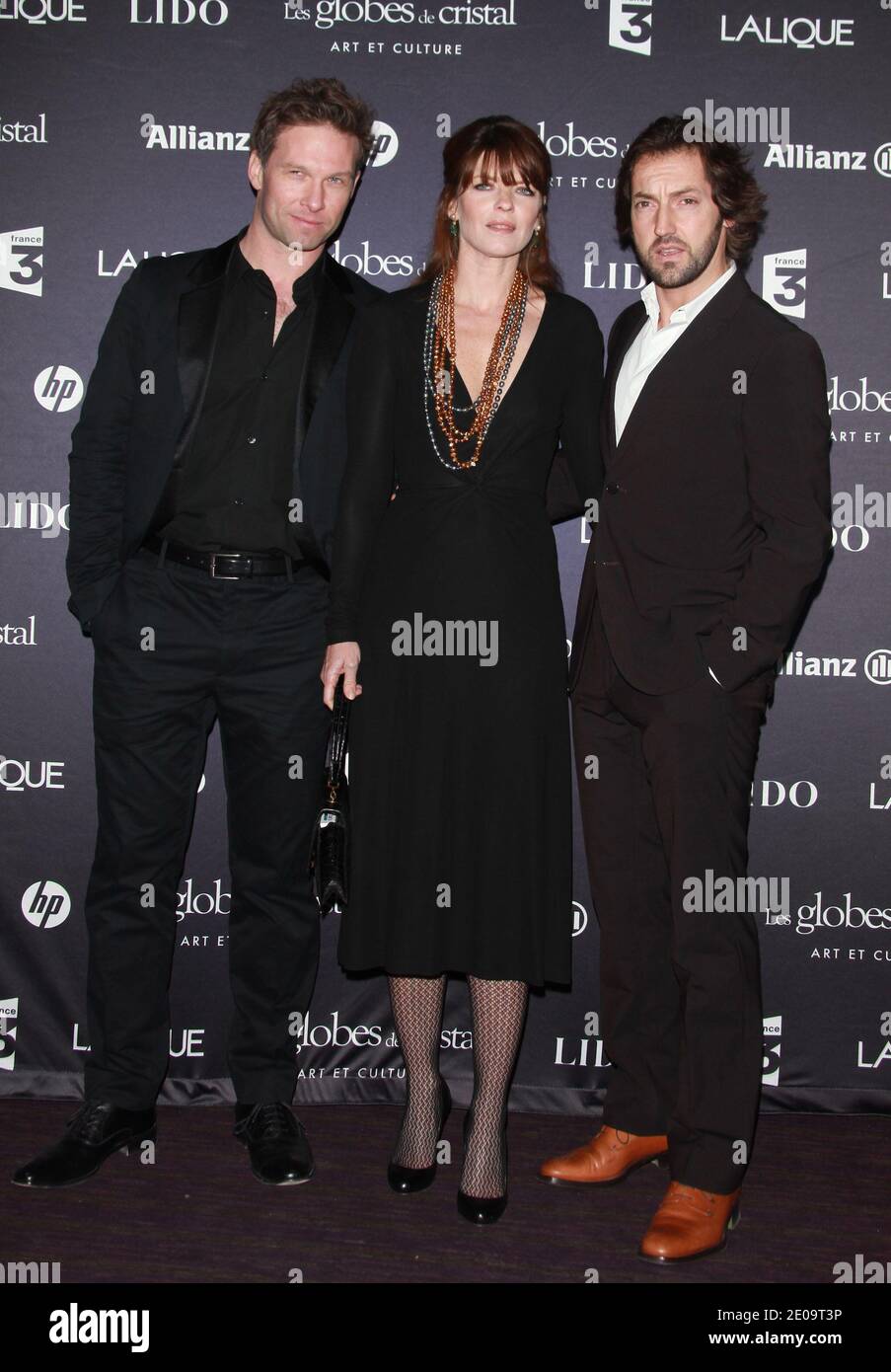 Gwendoline Hamon et Frederic Diefenthal ont assisté au 7e prix 'Globes de Cristal' qui s'est tenu au Lido à Paris, en France, le 6 février 2012. Photo de Denis Guignebourg/ABACAPRESS.COM Banque D'Images