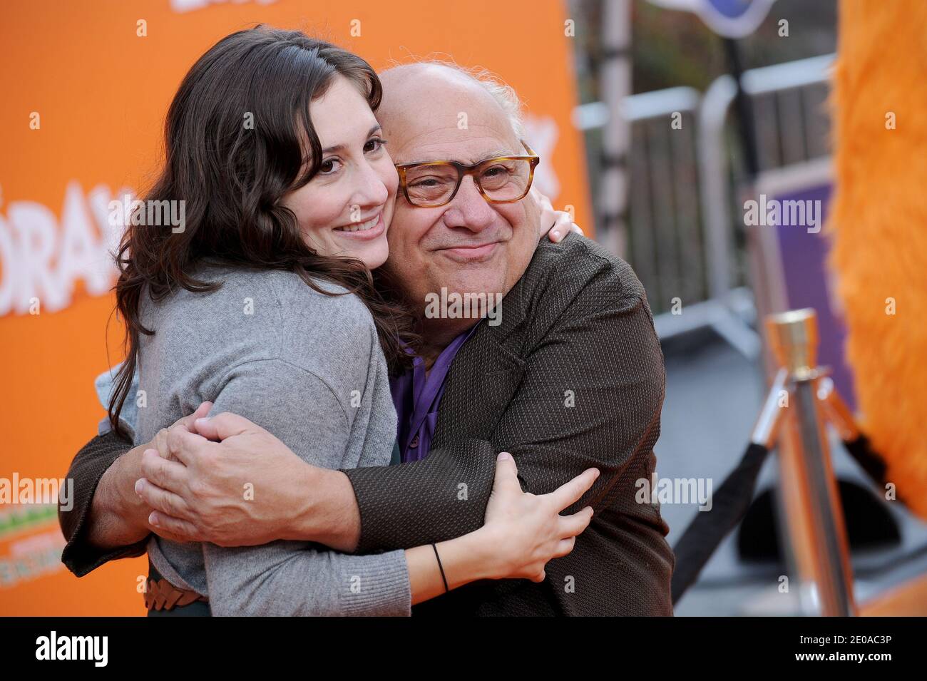 Danny DeVito et la fille Lucy DeVito assistent à la première de Universal Studios Dr. Seuss 'The Lorax à Los Angeles, CA, USA le 19 février 2012. Photo de Lionel Hahn/ABACAPRESS.COM Banque D'Images