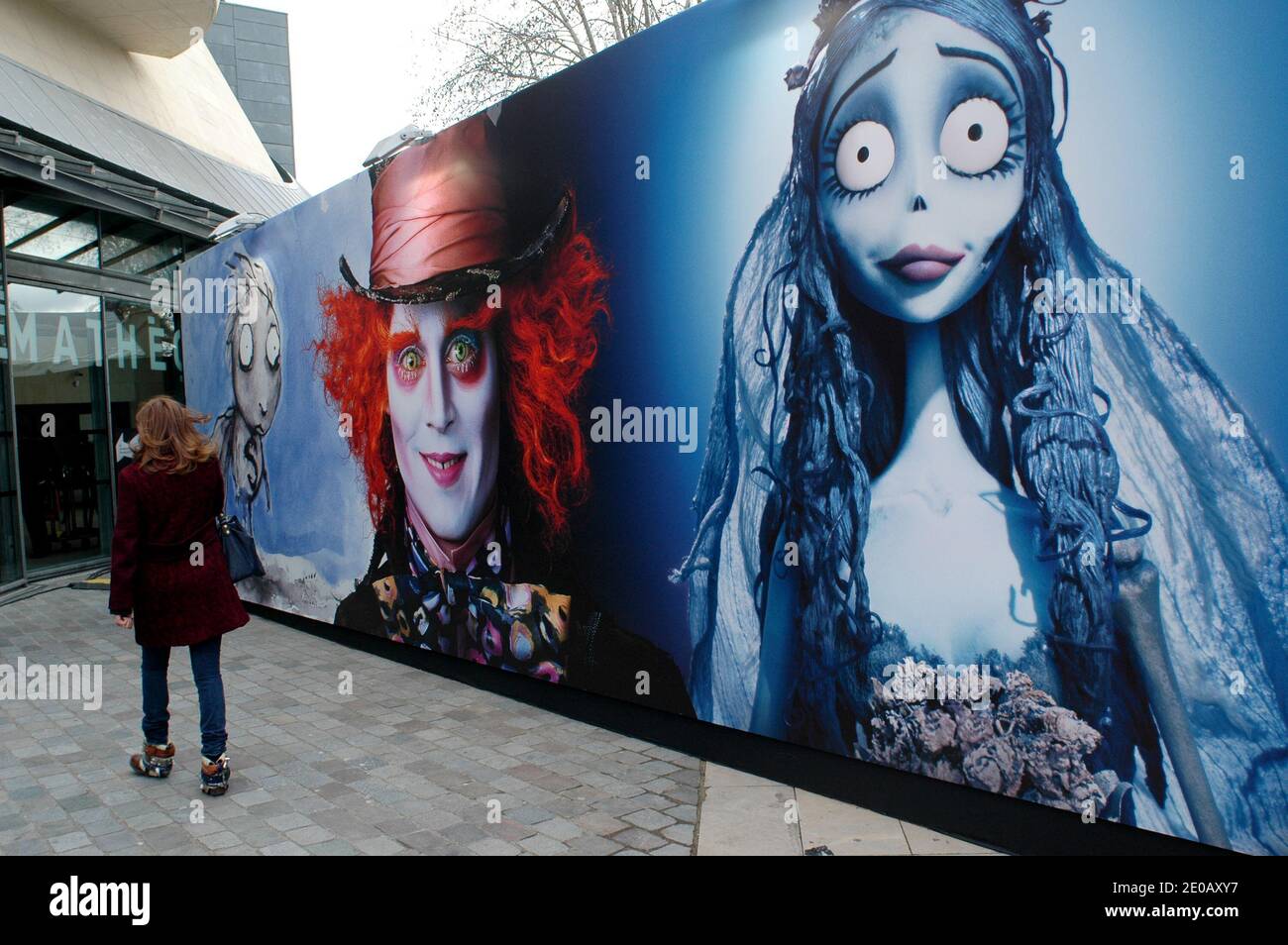 L'exposition Tim Burton sera ouverte à la Cinémathèque française à Paris,  en France, le 05 mars 2012. L'exposition ouvrira le 7 mars 2012 et se  tiendra jusqu'au 5 août 2012 à la