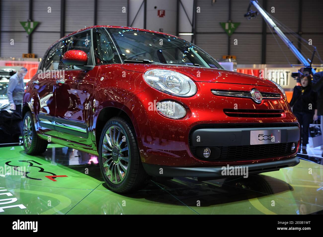 Fiat 500 L exposée au 82e salon international de l'automobile et des  accessoires de Genève, Suisse, le 7 mars 2012. Photo de  Loona/ABACAPRESS.COM Photo Stock - Alamy