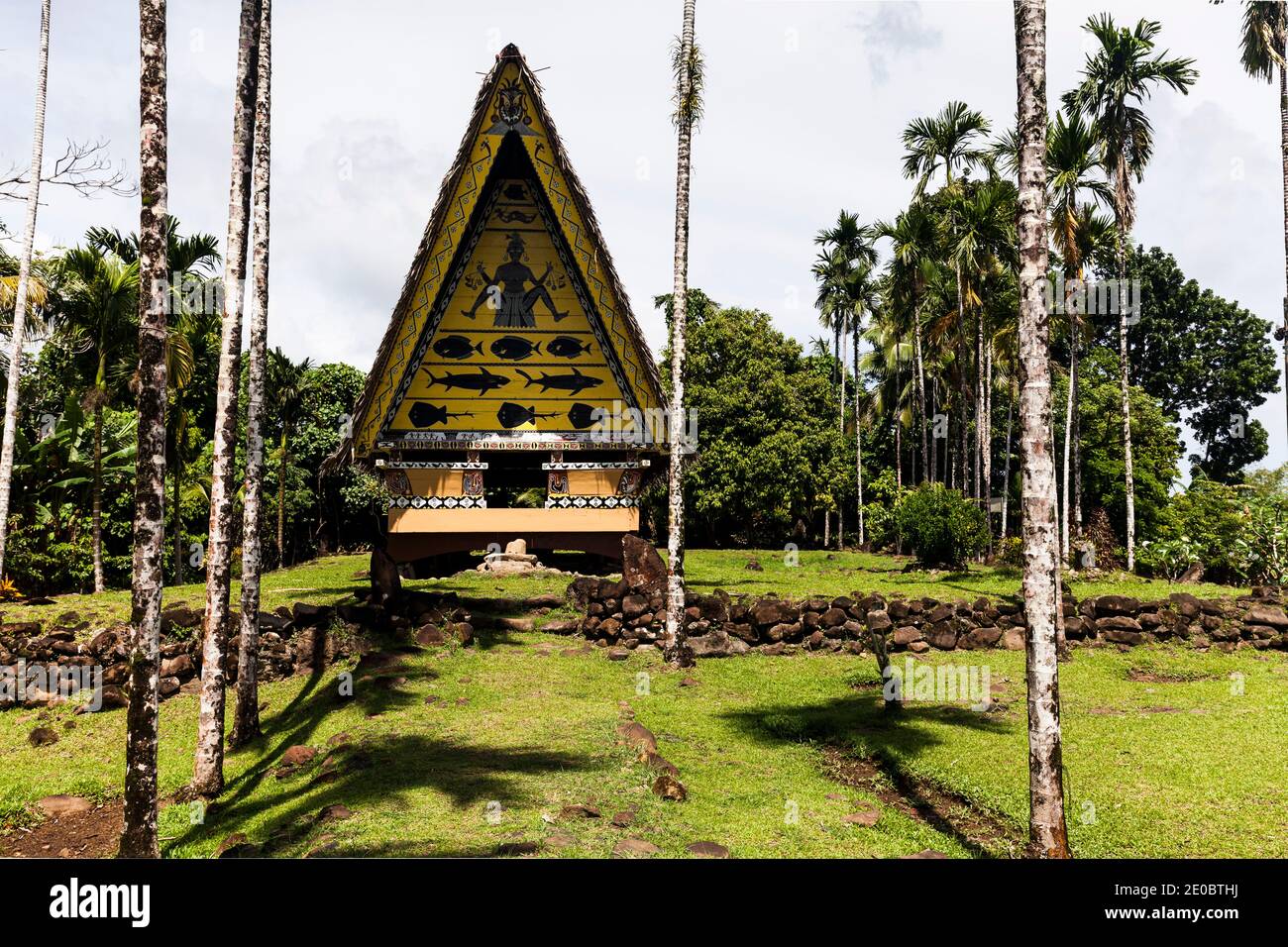 Bai Rekeai, Bai est une maison traditionnelle en bois, maison de rencontre pour hommes, lieu de rassemblement pour hommes, Aimeliik, île de Babeldaob, Palaos, Micronésie, Océanie Banque D'Images