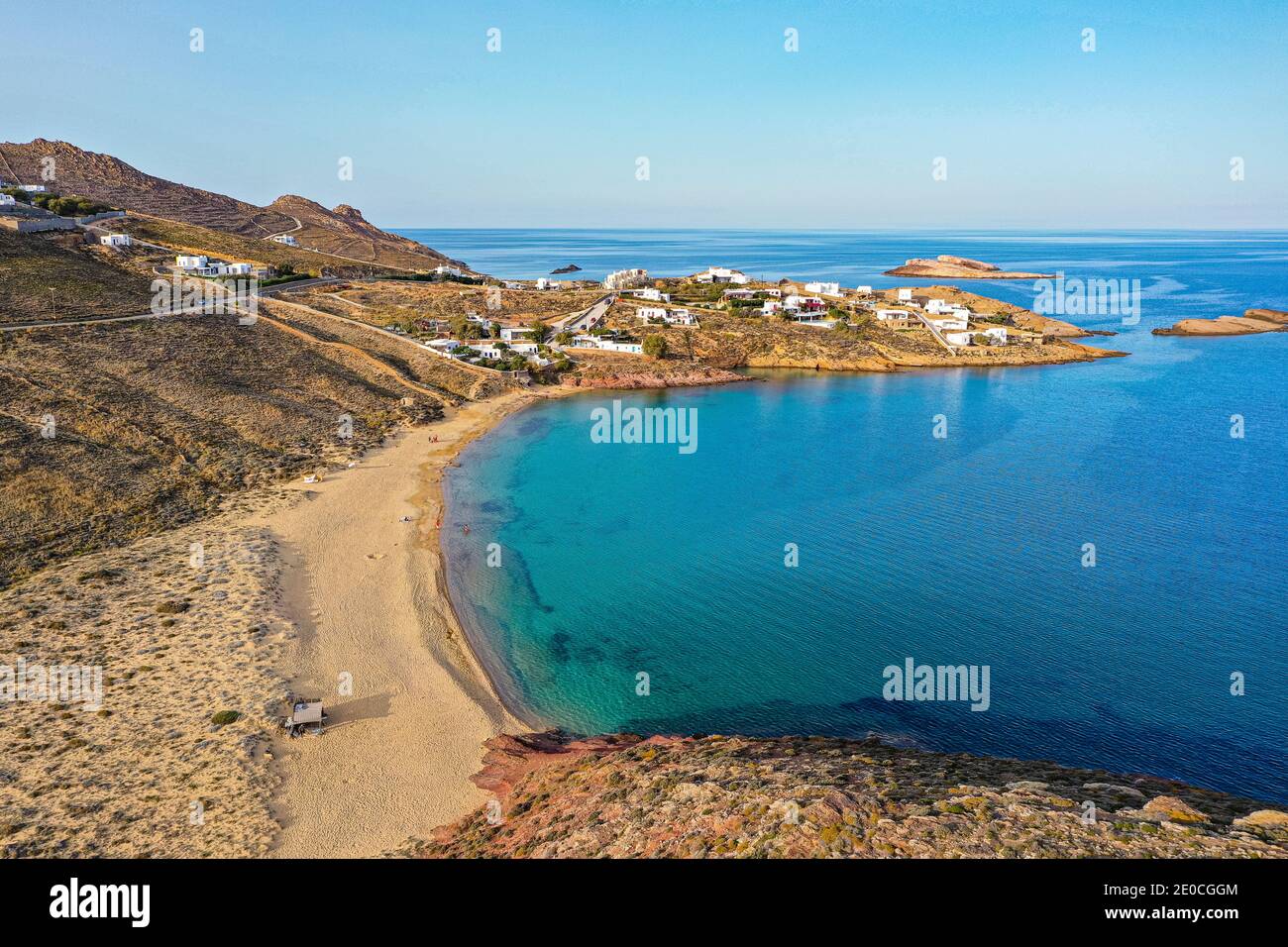 Antenne de la plage d'Agios Sostis, Mykonos, Cyclades, Iles grecques, Grèce, Europe Banque D'Images