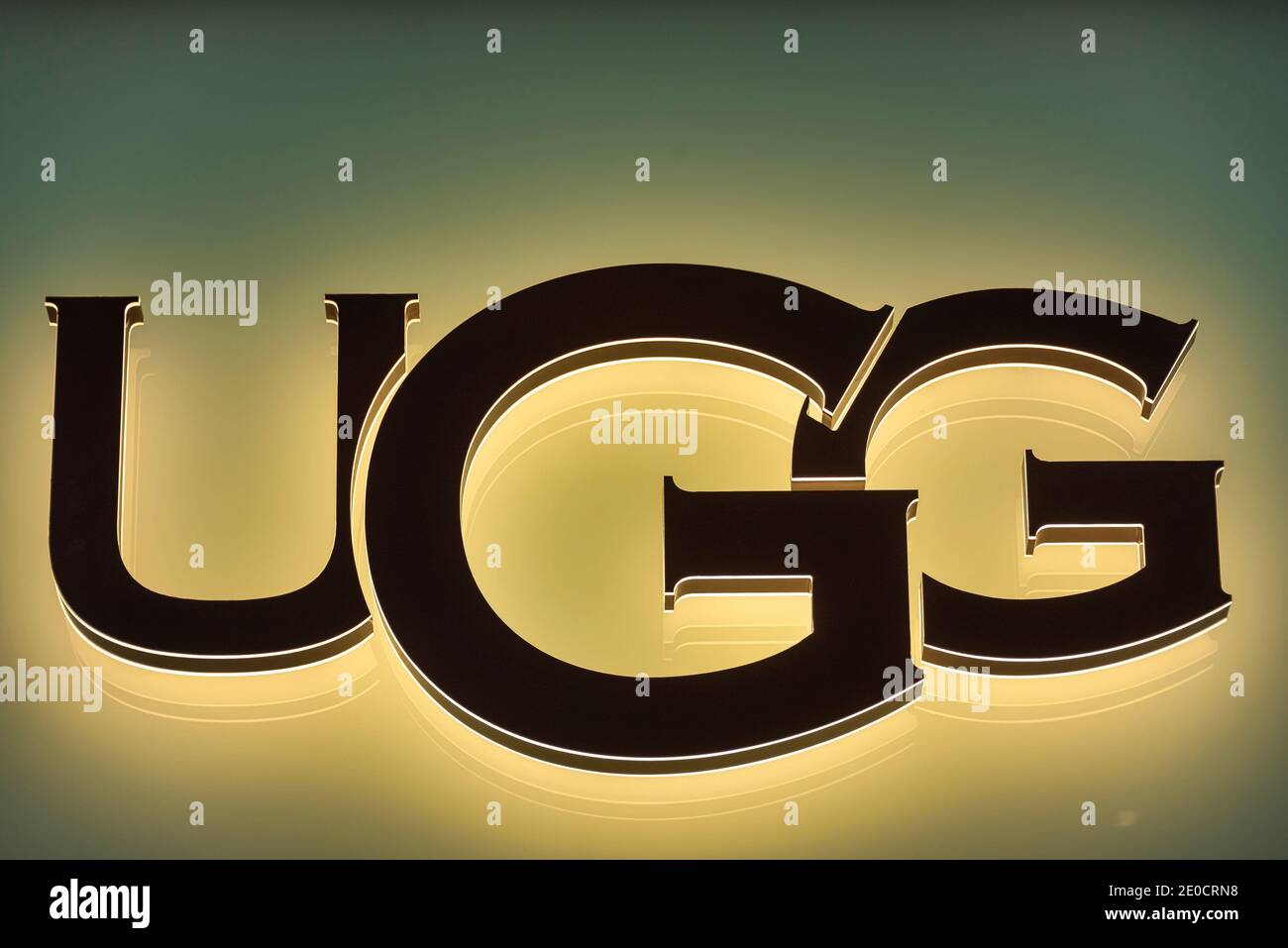 Ugg logo Banque de photographies et d'images à haute résolution - Alamy