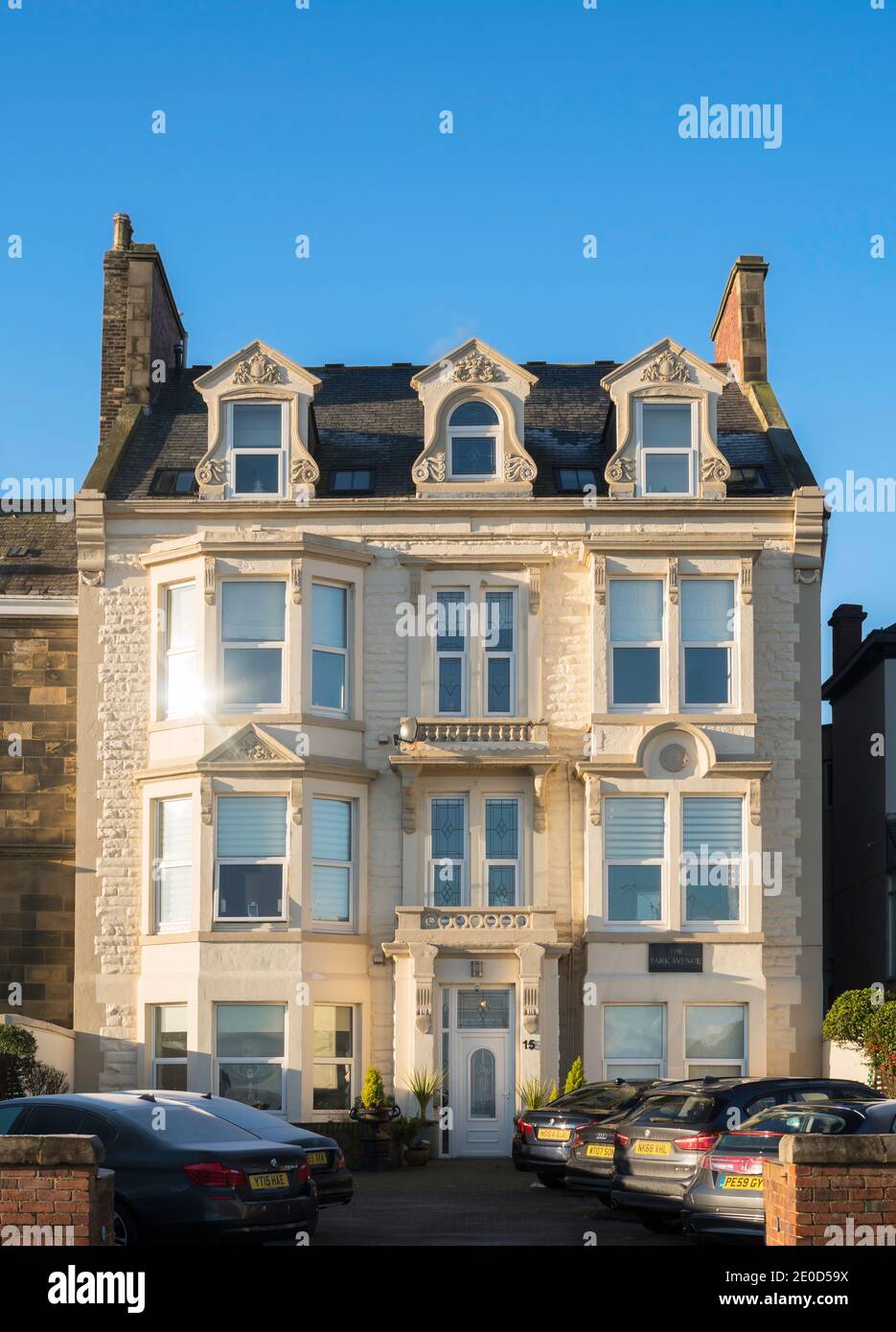15 Roker Terrace 'The Park Avenue', une maison victorienne, autrefois un hôtel de bord de mer et maintenant un immeuble d'appartements, Roker, Sunderland, Angleterre, Royaume-Uni Banque D'Images
