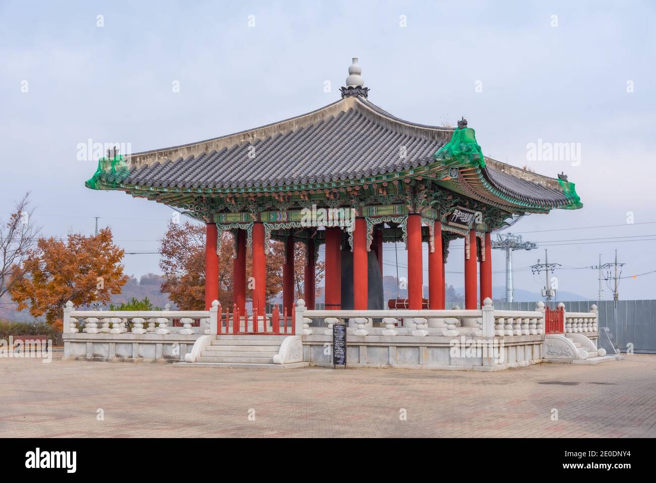 Pavillon de la cloche de la paix à Imjingak, République de Corée Banque D'Images