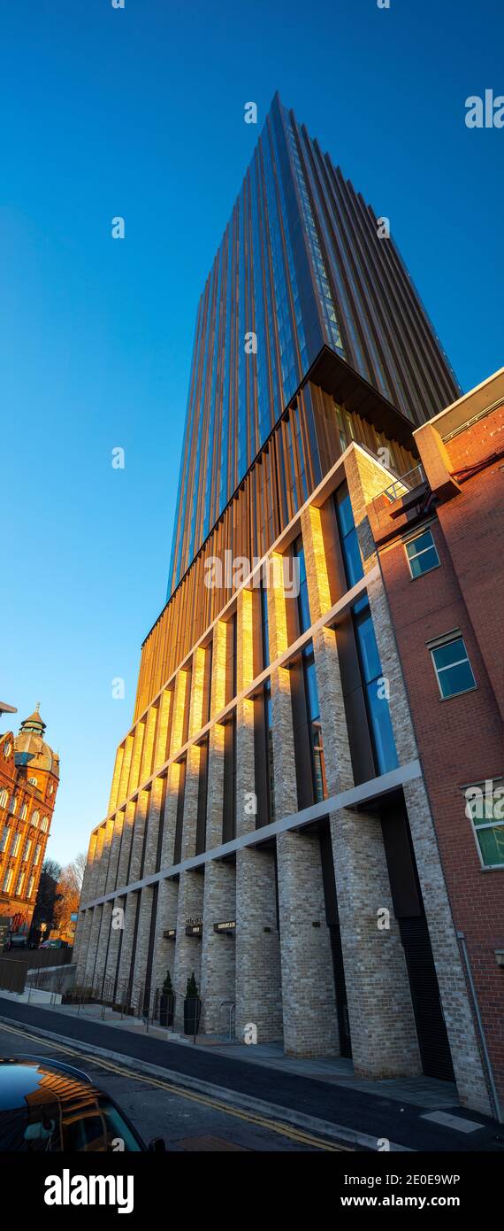 Lumière du soir dans la tour d'Hadrien à Newcastle, Tyne and Wear, Angleterre, Royaume-Uni Banque D'Images