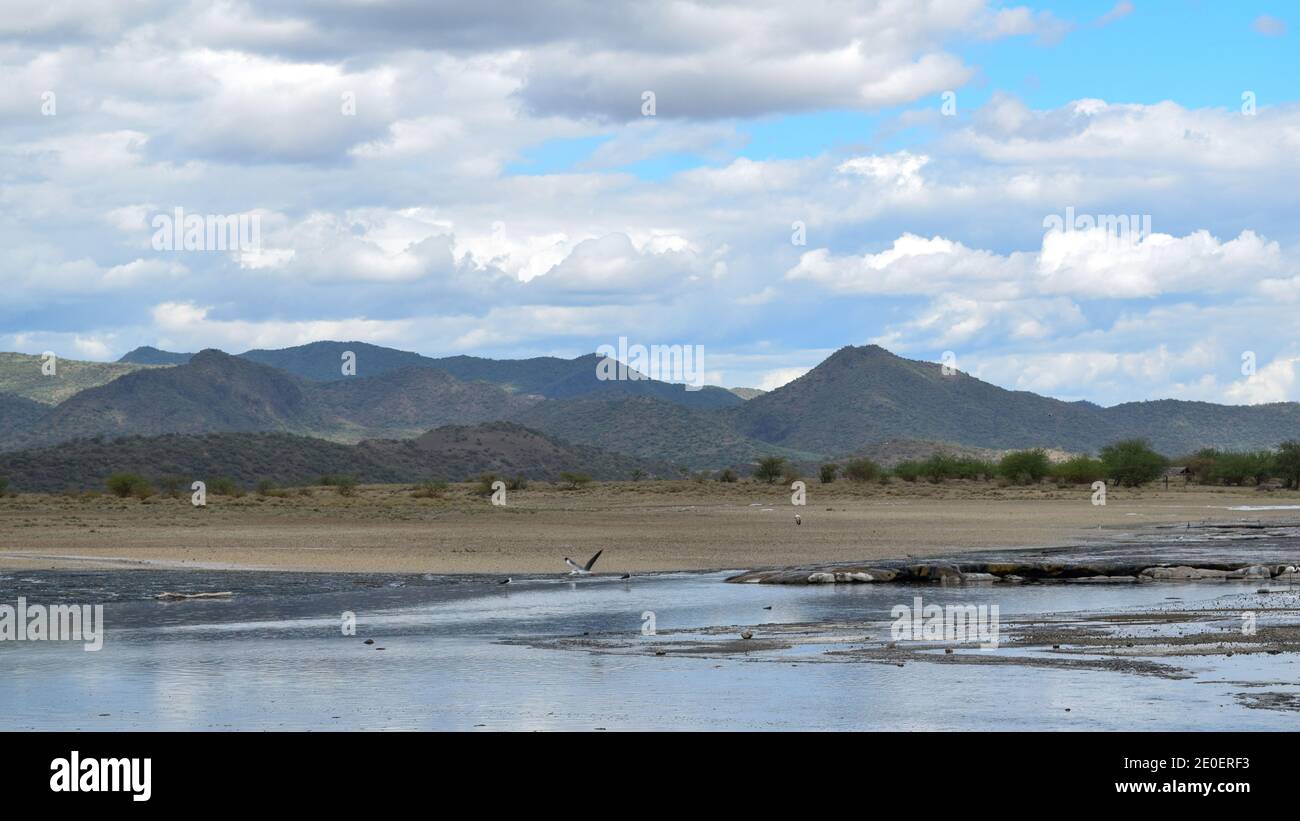 Vues panoramiques sur le lac Magadi contre le ciel à Magadi, vallée du Rift Banque D'Images