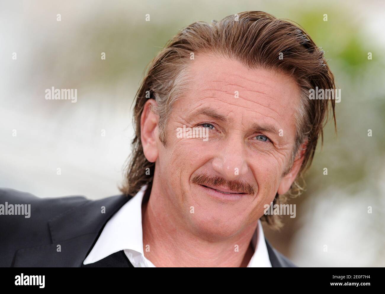Sean Penn posant au photocall « Haiti Carnaval in Cannes » qui s'est tenu au Palais des Festivals dans le cadre du 65e Festival international du film de Cannes, France, le 19 mai 2012. Photo de Lionel Hahn/ABACAPRESS.COM Banque D'Images