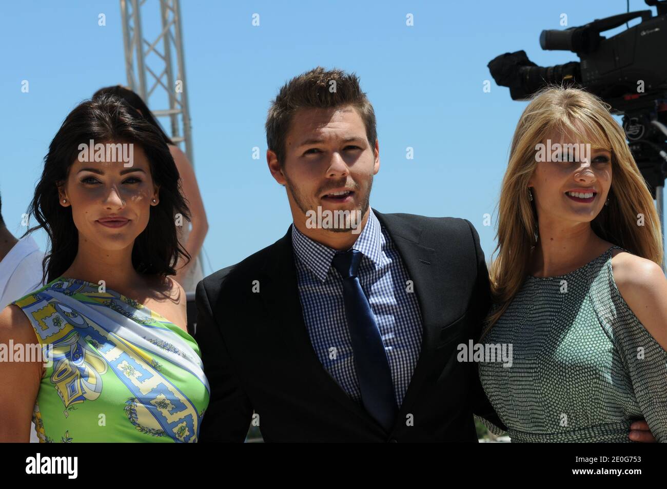 Kim Matula, Scott Clifton, Jacqueline MacInnes Wood participant au 52e Festival de télévision de Monte Carlo 2012 qui s'est tenu au Grimaldi Forum à Monte-Carlo, Monaco, le 12 juin 2012. Photo de Helder Januario/ABACAPRESS.COM Banque D'Images