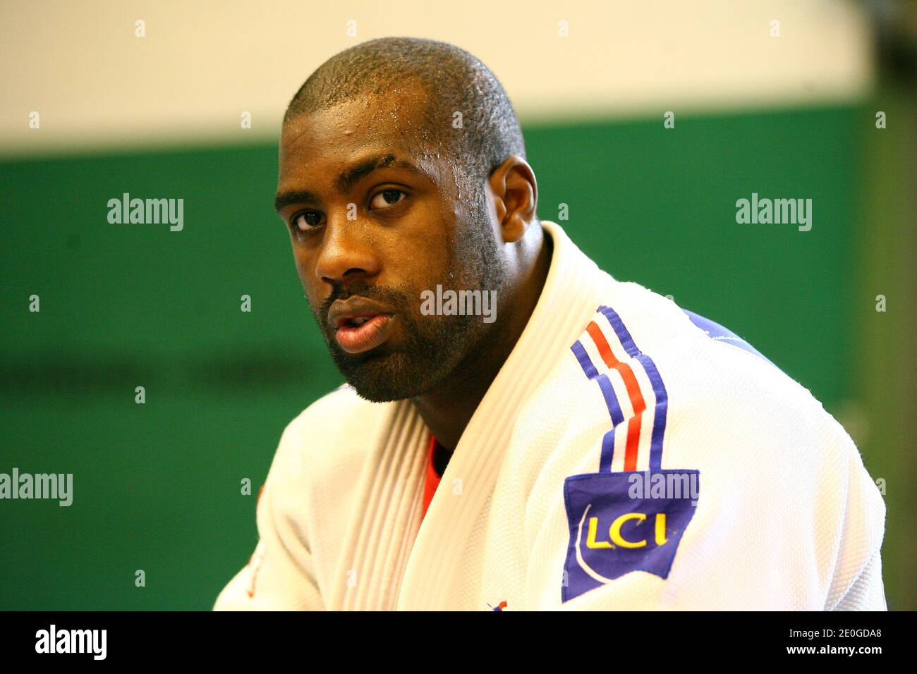 Teddy Riner du judo français pendant la session d'entraînement de l'équipe du judo français. Au stade UCPA de Saint-Cyprien, près de Perpignan, au sud de la France, le 21 juin 2012. Photo de Michel Clementz/ABACAPRESS.COM Banque D'Images