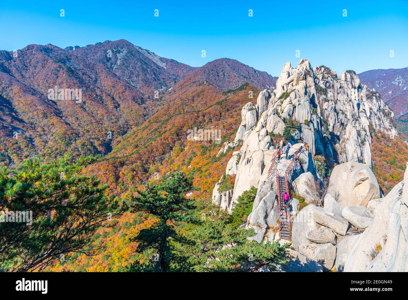 Pic d'Ulsan Bawi au parc national de Seoraksan, en République De Corée Banque D'Images
