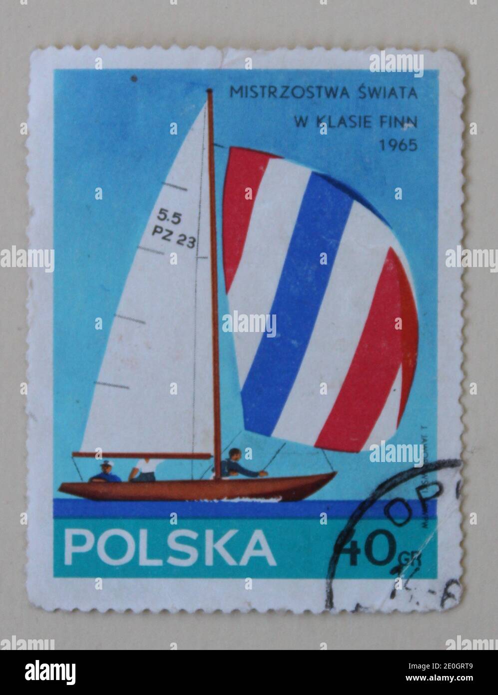 Kharkiv, UKRAINE - 12.12.2020: Un timbre imprimé en Pologne montre un yacht avec le nom de la série, vers 1965 Banque D'Images