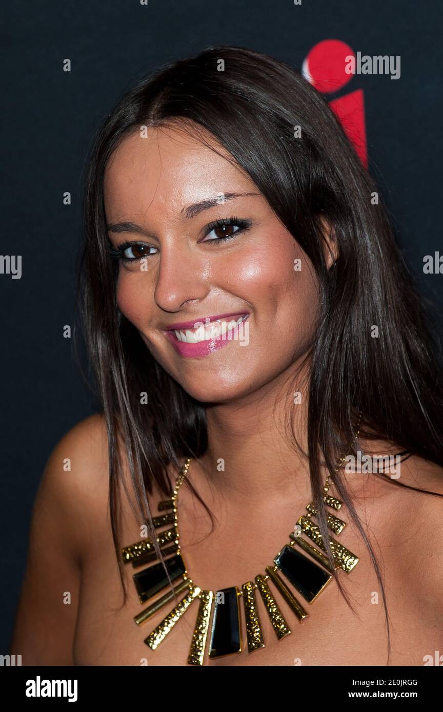 Laura Coll assiste au Photocall pour la Conférence de presse 2012 / 2013 Programme initial du NRJ 12 TV Chanel tenu au bureau du Groupe NRJ (22 rue Boileau 75016 Paris), le 12 juillet 2012 à Paris, France. Photo de Nicolas Genin/ABACAPRESS.COM Banque D'Images