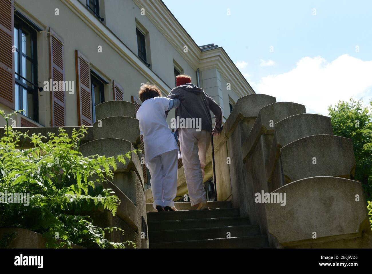 Atmosphere Au Centre De Soins De Sante Maison Medicale Notre Dame Du Lac A Rueil Malmaison Ouest De Paris France Le 17 Juillet 2012 Photo De Mousse Abacapress Com Photo Stock Alamy