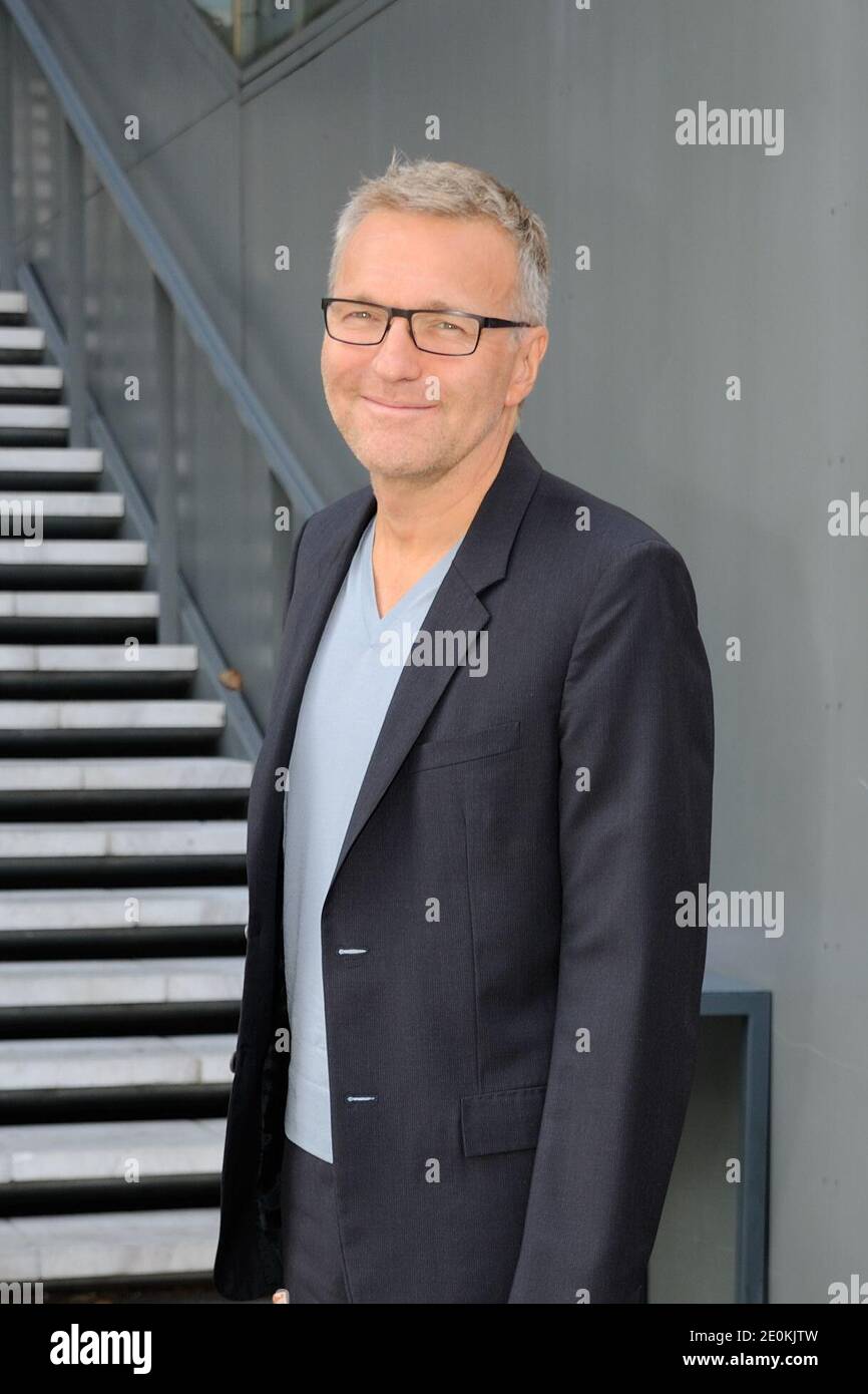 Laurent Ruquier arrive à la conférence de presse annuelle de France Television à Paris, France, le 28 août 2012. Photo d'Alban Wyters/ABACAPRESS.COM Banque D'Images