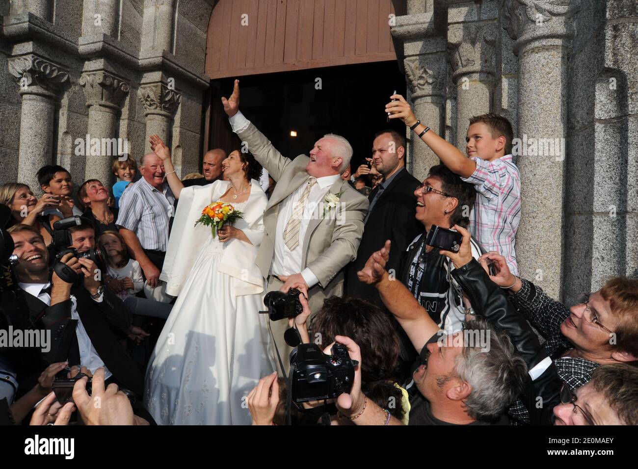 Thierry Olive et Annie (l'amour est dans le pré 7) mariage à Gavray, France, le 15 septembre 2012. Photo de Wyters/Marechal/ABACAPRESS.COM Banque D'Images