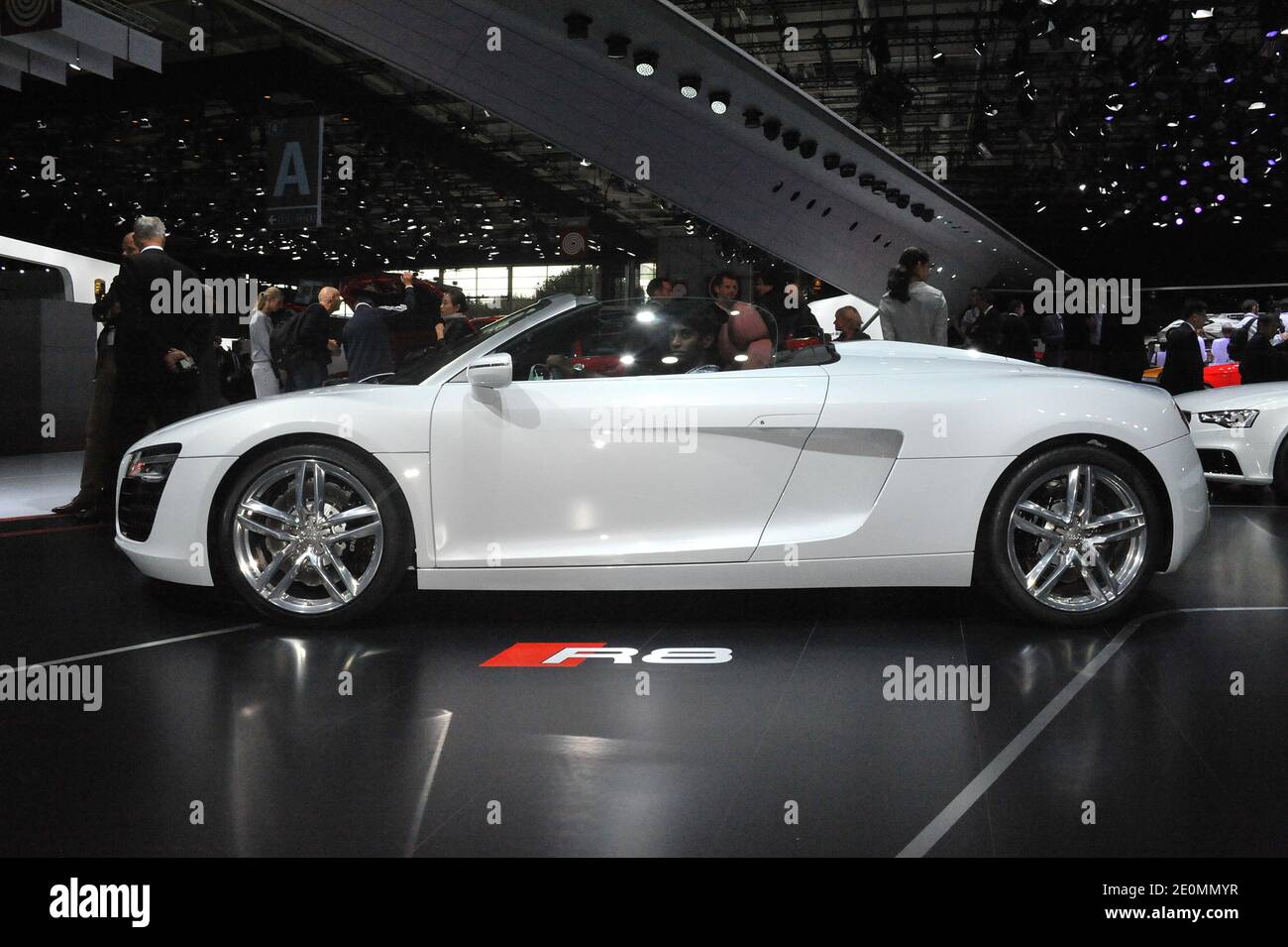 Audi R8 V8 lors du premier jour de presse du mondial de l'automobile Paris Motor Show 2012, à Paris, France, le 27 septembre 2012. Photo de Thierry Plessis/ABACAPRESS.COM Banque D'Images