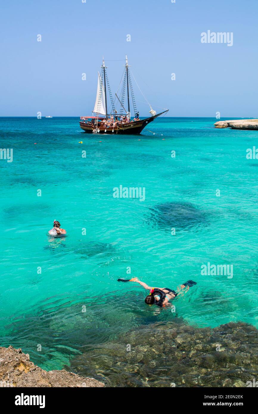 Plongée libre au large de la plage de Malmok, Aruba. Banque D'Images